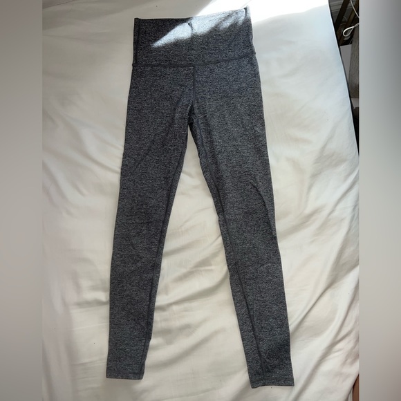 IVIVVA heathered gray high waisted leggings - Picture 1 of 3